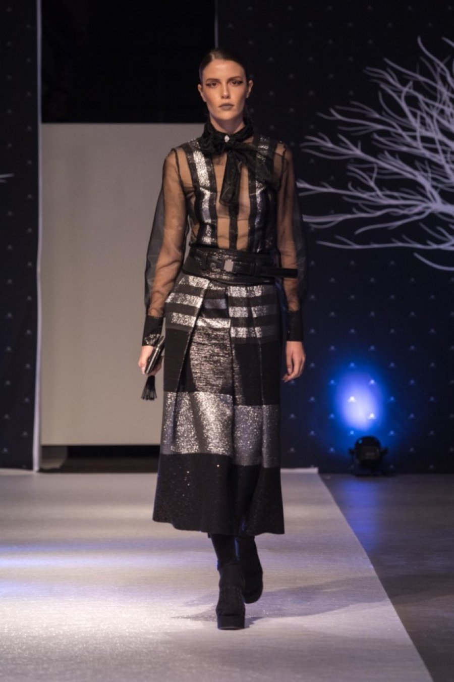 Midikennovi modeli na reviji domaćeg modnog brenda HIPPY GARDEN